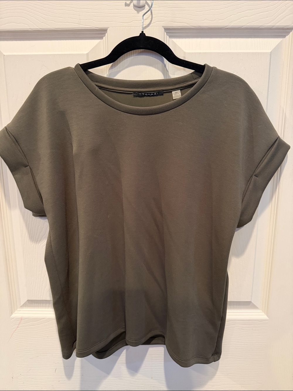 Tahari Olive Green Short Sleeve Crewneck Top